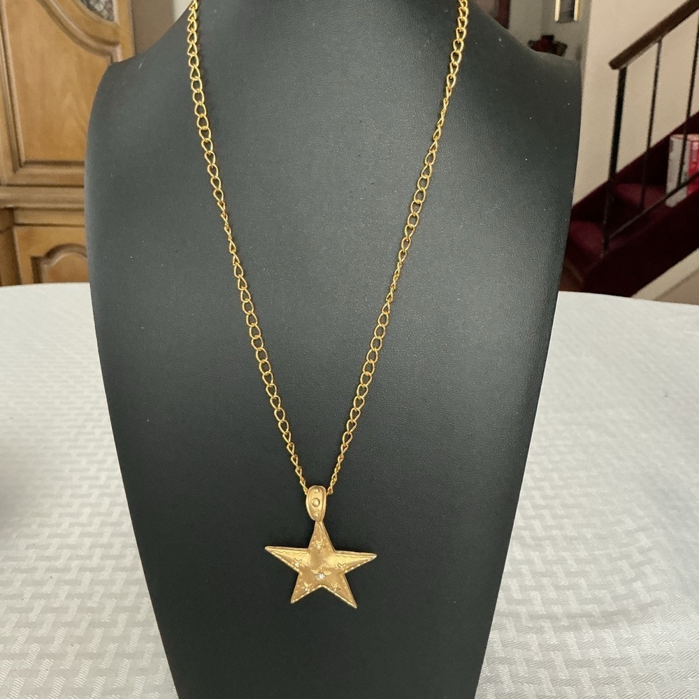 Five Point Star Gold Tone Pendant Necklace